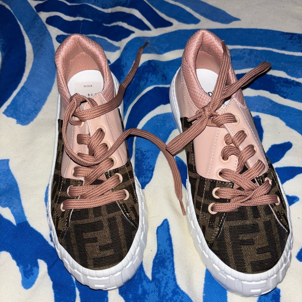 Fendi Kid's Logo Force Low-Top Sneakers